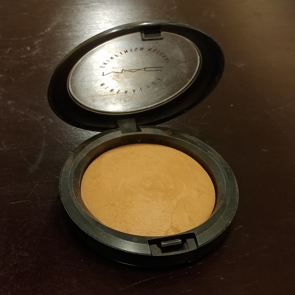 Mac mineralize bronzer